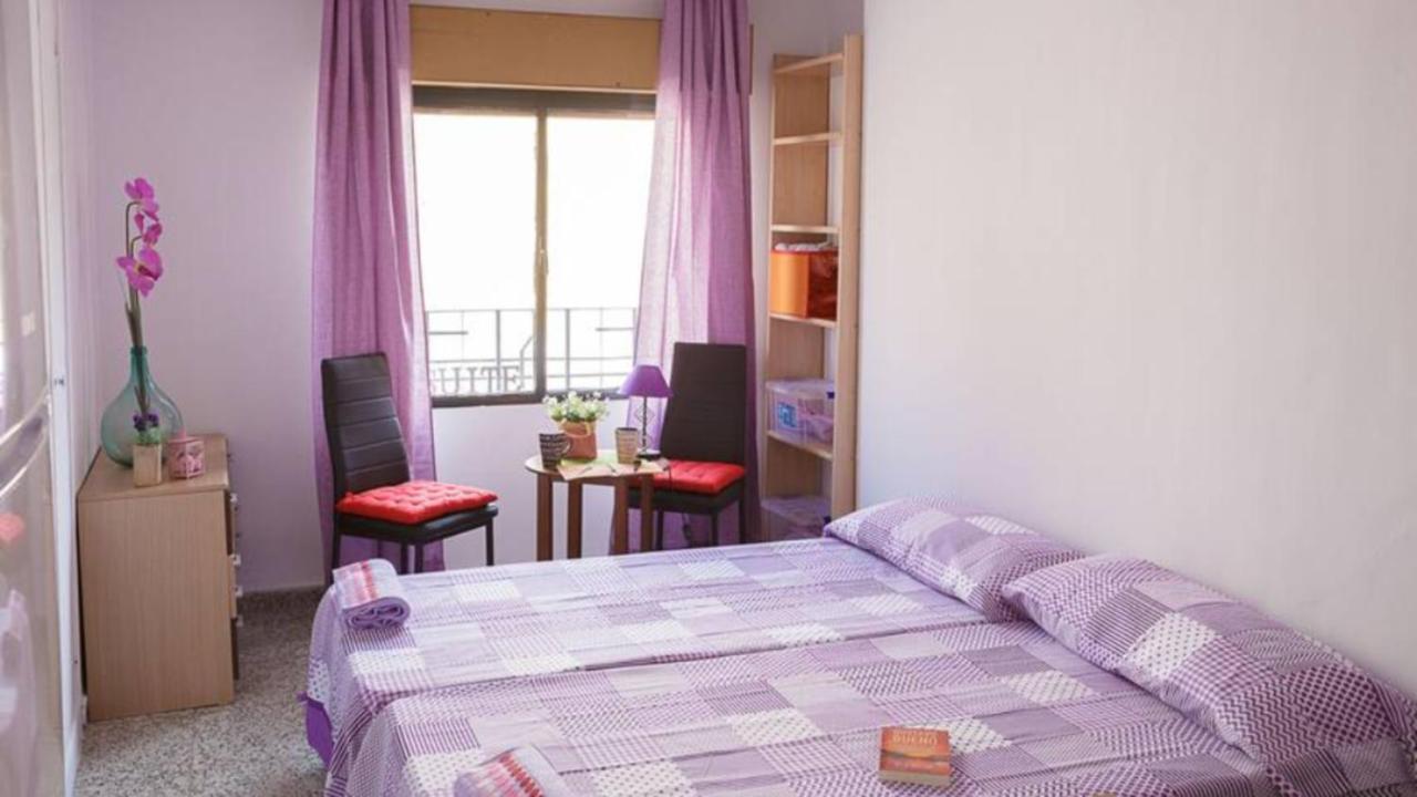 Appartement Geranios Wifi En Plena Puerta Purchena Almería
